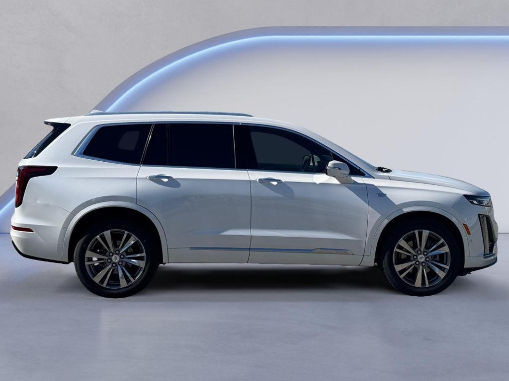 used 2022 Cadillac XT6 car, priced at $40,995
