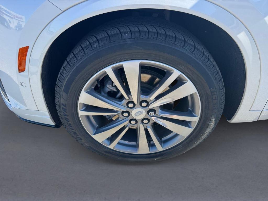 used 2022 Cadillac XT6 car, priced at $40,995