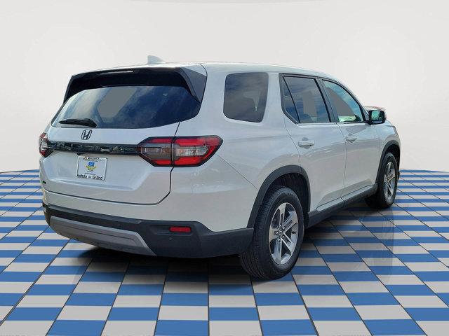 used 2025 Honda Pilot car, priced at $43,999