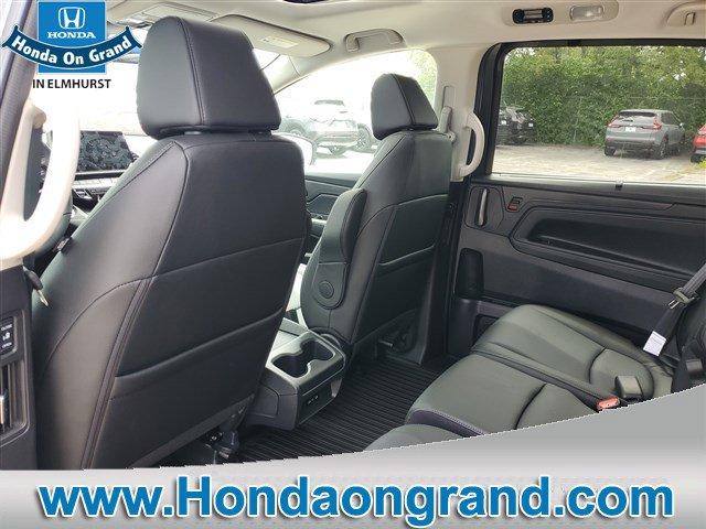 new 2026 Honda Odyssey car, priced at $42,684