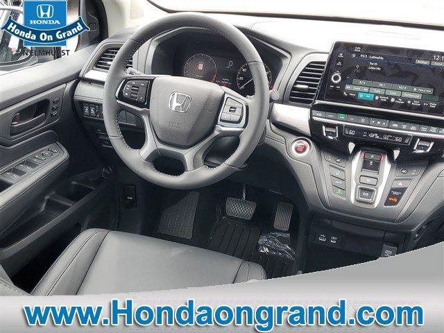 new 2026 Honda Odyssey car, priced at $42,084