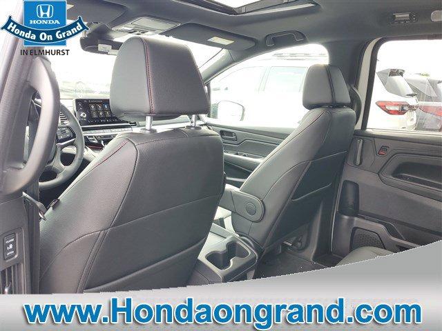 new 2026 Honda Odyssey car, priced at $43,096