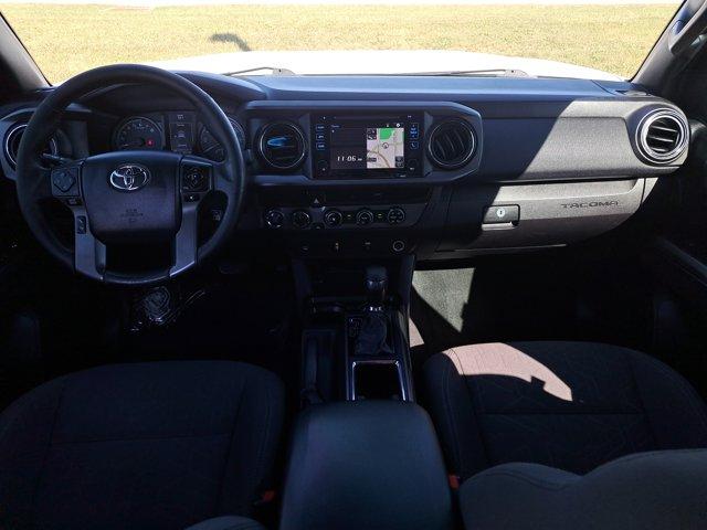 2017 SUPER WHITE Toyota Tacoma