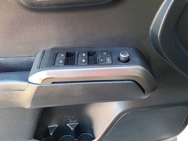 2017 SUPER WHITE Toyota Tacoma