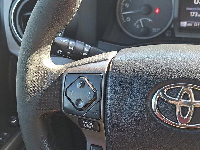 2017 SUPER WHITE Toyota Tacoma