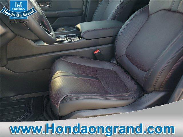 new 2025 Honda Pilot car, priced at $52,027