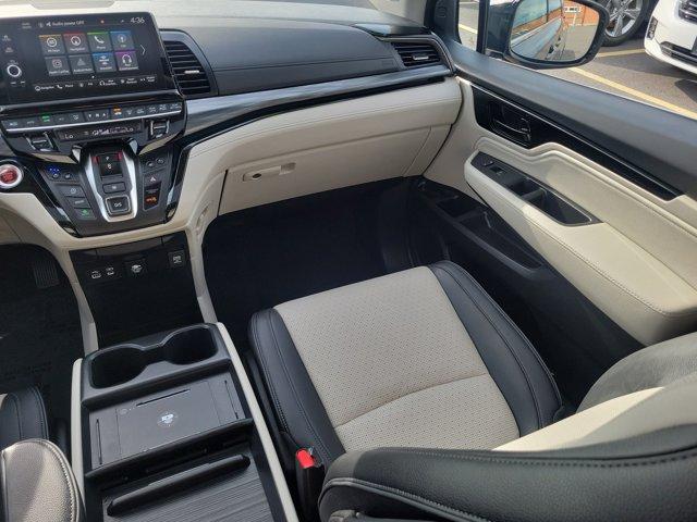 used 2025 Honda Odyssey car, priced at $45,699