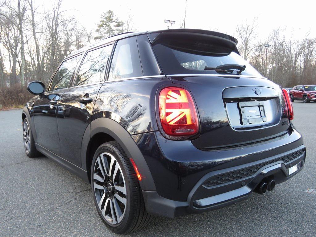used 2023 MINI Hardtop car, priced at $23,831