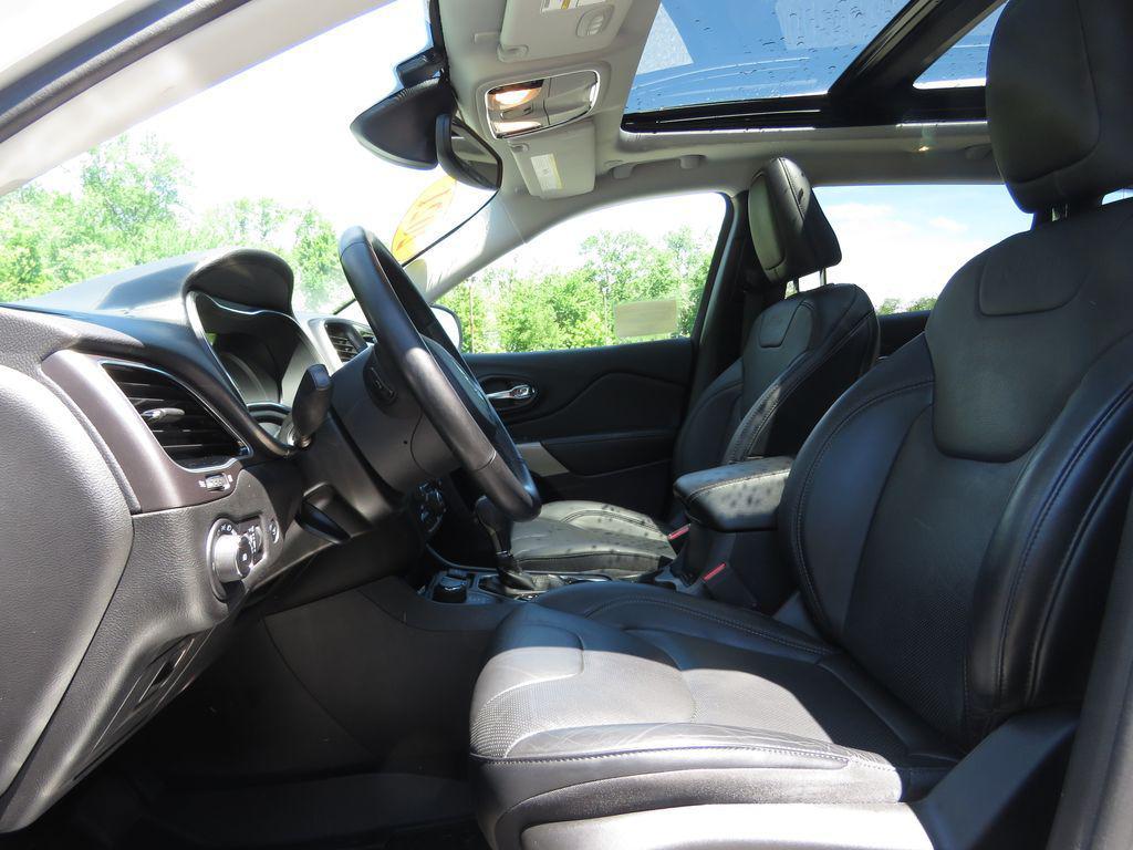 used 2021 Jeep Cherokee car, priced at $19,643