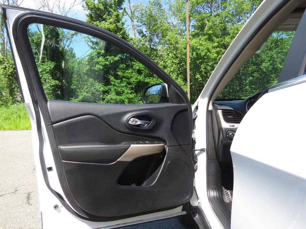 used 2017 Jeep Cherokee car, priced at $12,643