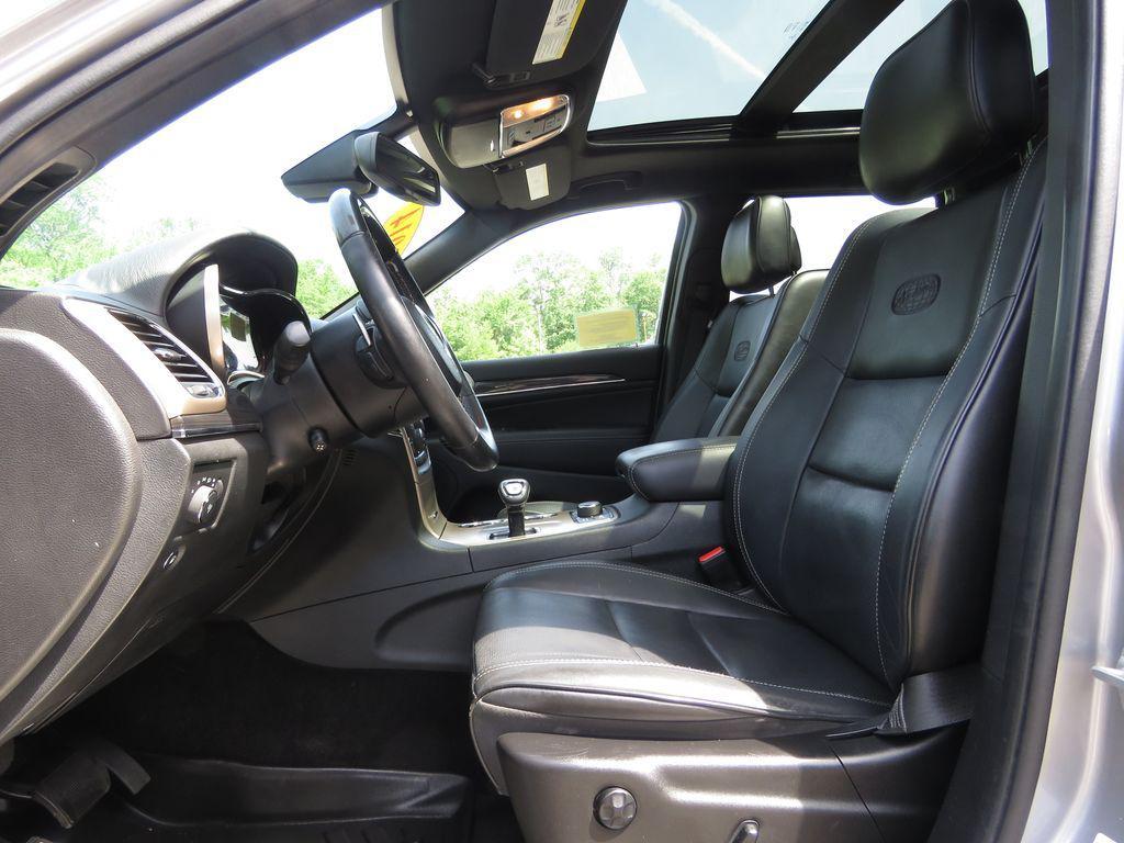 used 2014 Jeep Grand Cherokee car, priced at $10,675