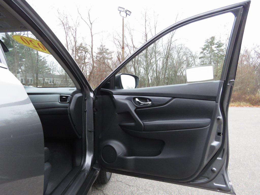 used 2020 Nissan Rogue car, priced at $17,818