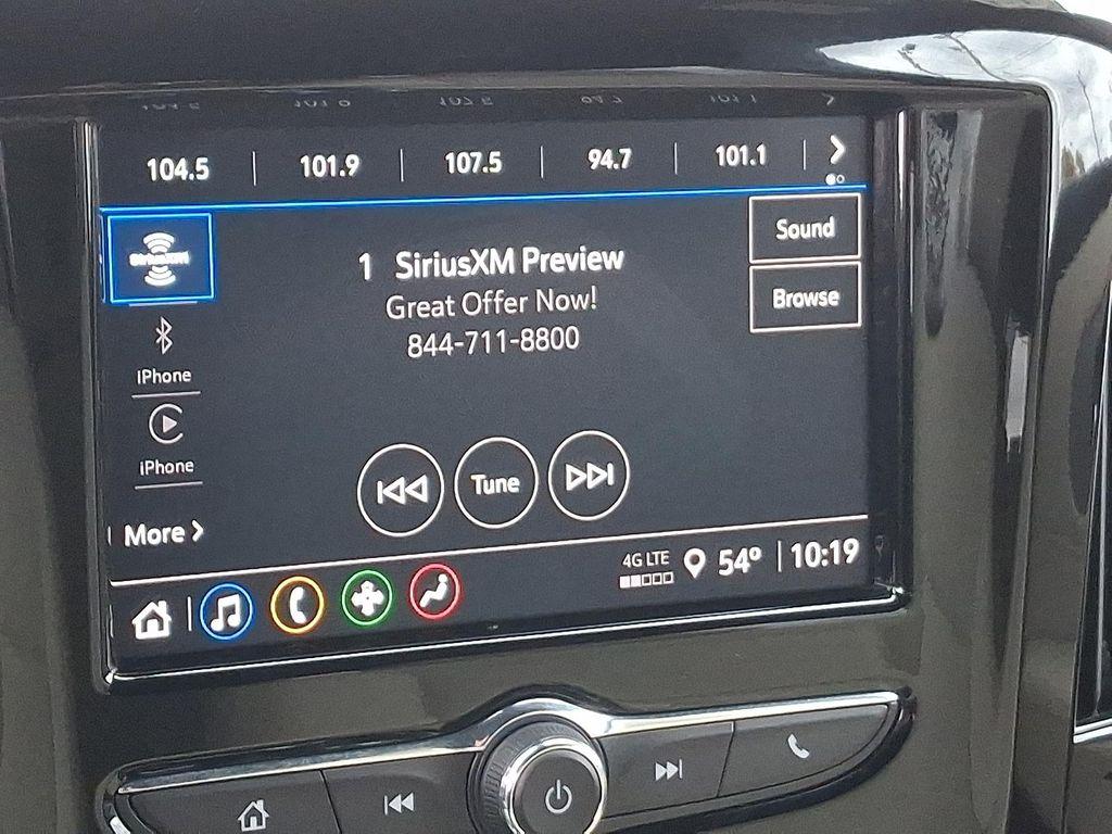 used 2024 Chevrolet Traverse car, priced at $29,998