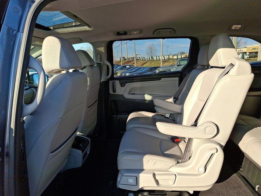 used 2018 Honda Odyssey car, priced at $13,998