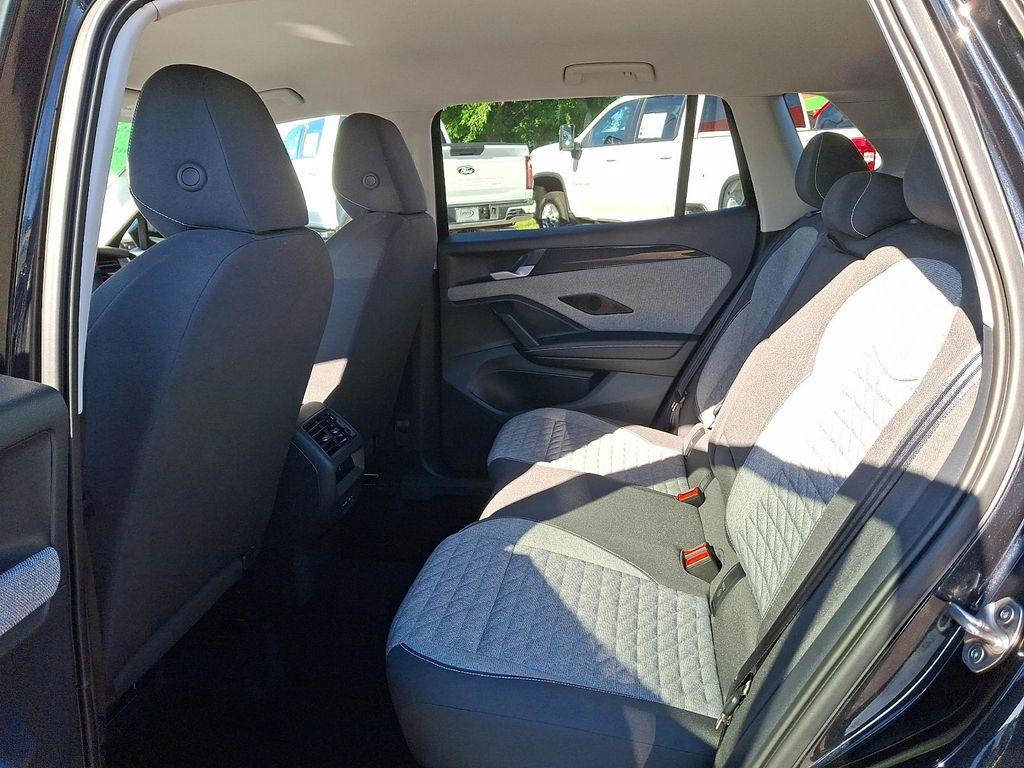 used 2025 Volkswagen Tiguan car, priced at $29,178