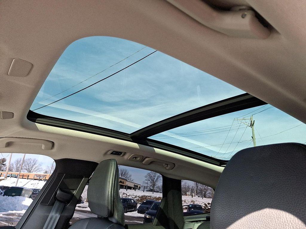 used 2021 Volvo XC60 car, priced at $22,618