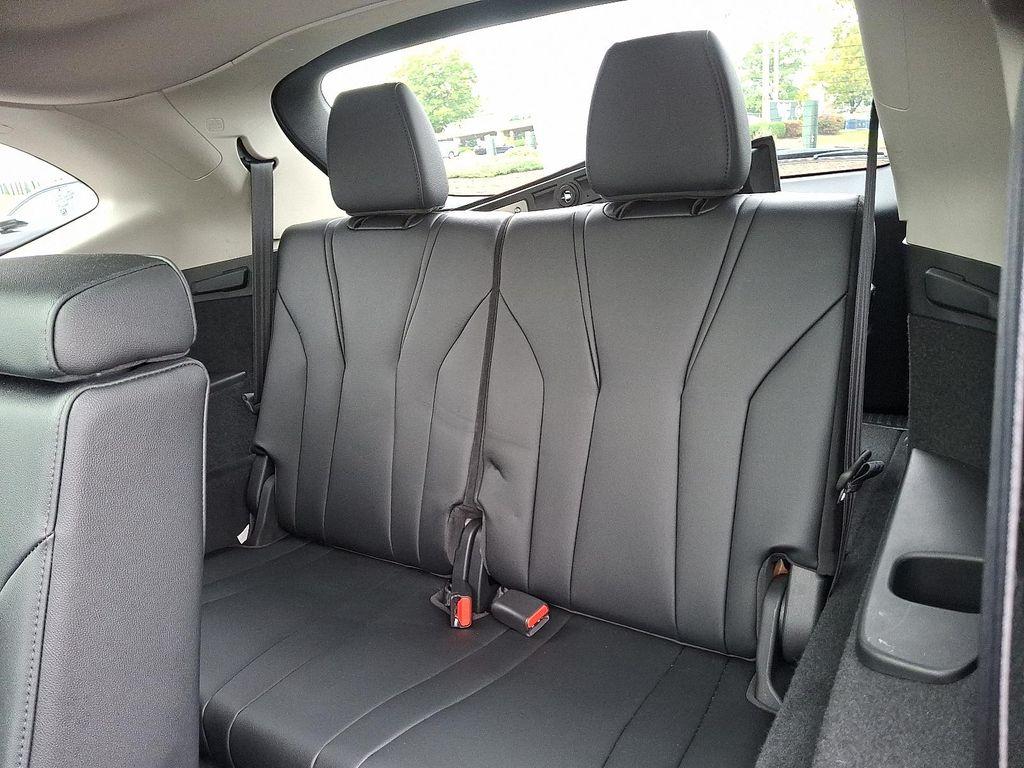 used 2022 Acura MDX car, priced at $31,618