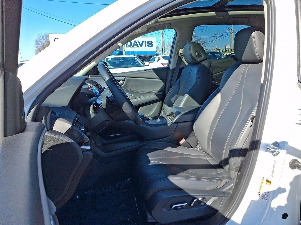 used 2023 Acura RDX car, priced at $33,978