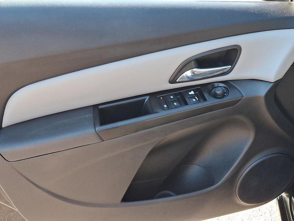 used 2014 Chevrolet Cruze car, priced at $6,488