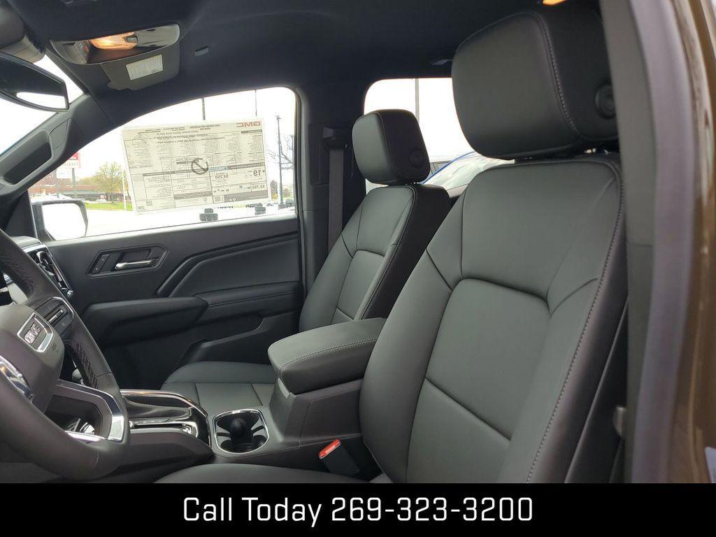 new 2025 GMC Canyon car, priced at $43,783