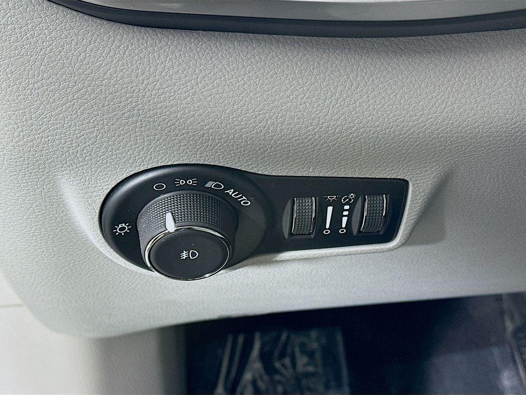 used 2022 Jeep Compass car, priced at $20,595