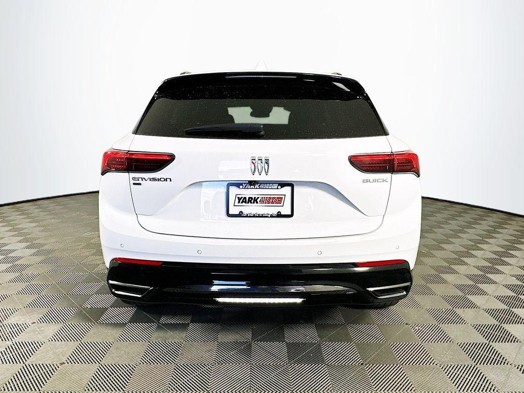 used 2025 Buick Envision car, priced at $29,200