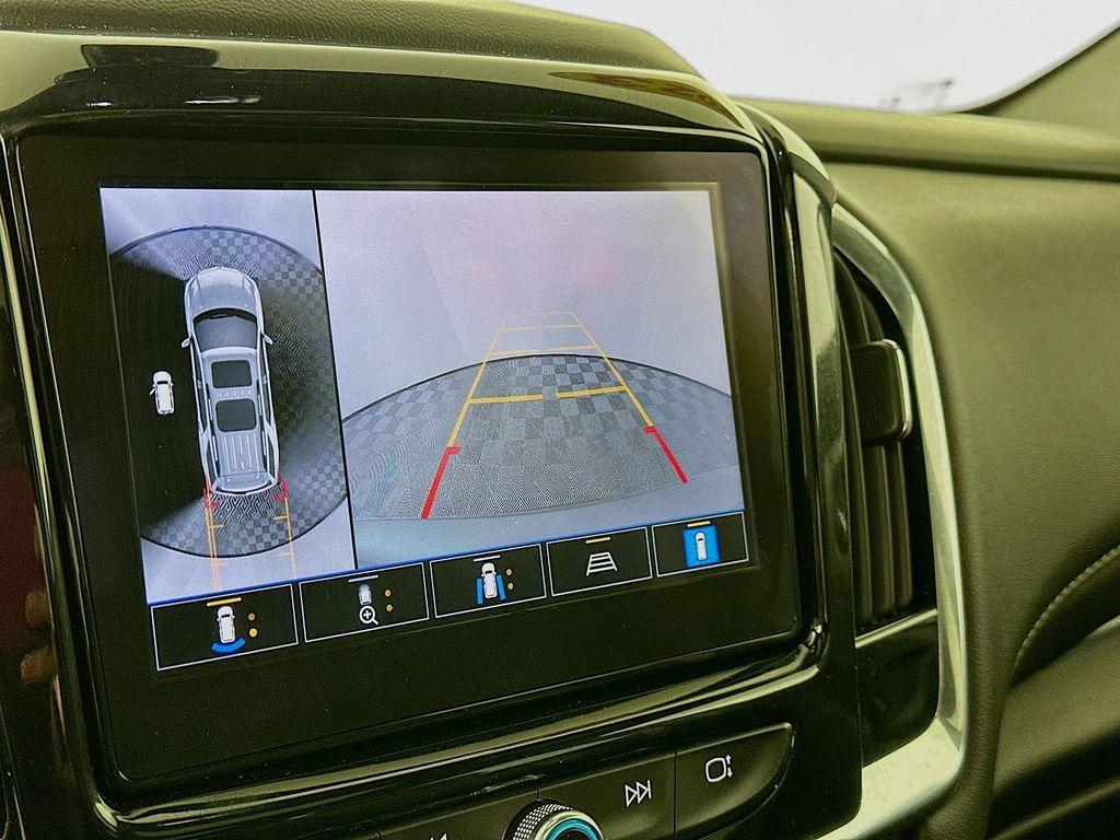 used 2023 Chevrolet Traverse car, priced at $31,800