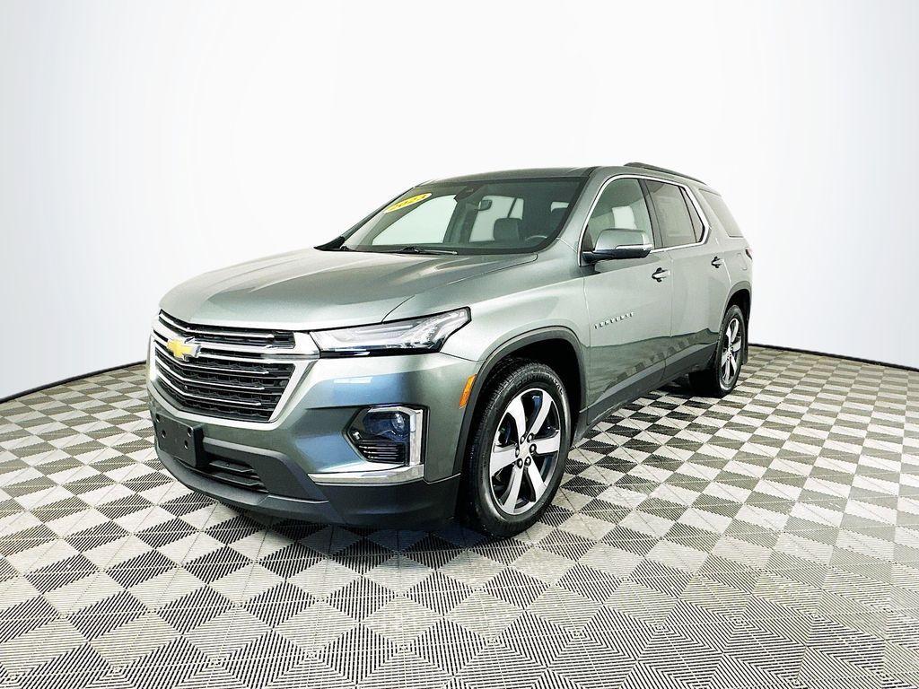 used 2023 Chevrolet Traverse car, priced at $31,800