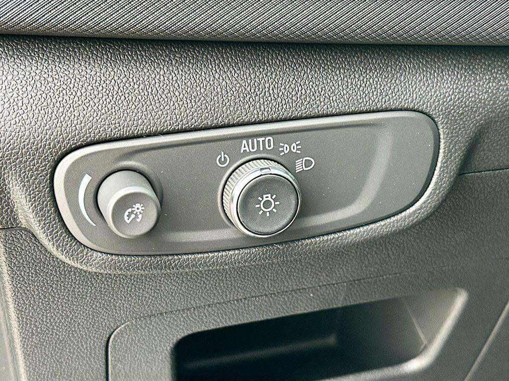 new 2026 Chevrolet TrailBlazer car, priced at $30,425