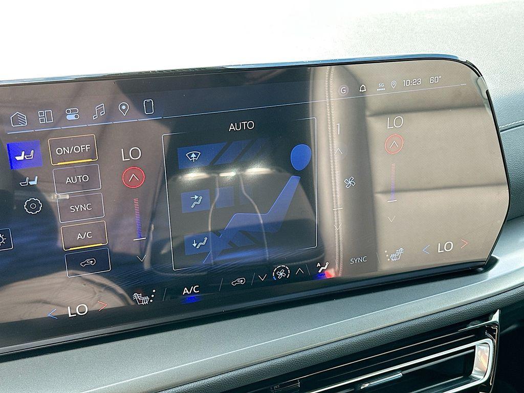 new 2026 Chevrolet Traverse car, priced at $48,765