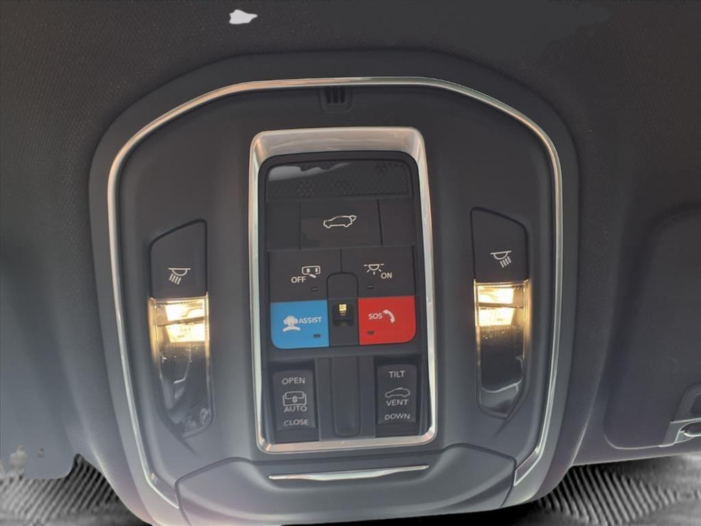 new 2025 Jeep Grand Cherokee car, priced at $34,740