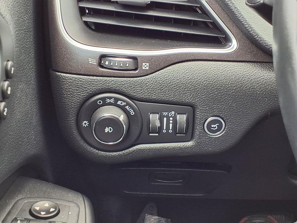 used 2019 Jeep Cherokee car, priced at $22,298