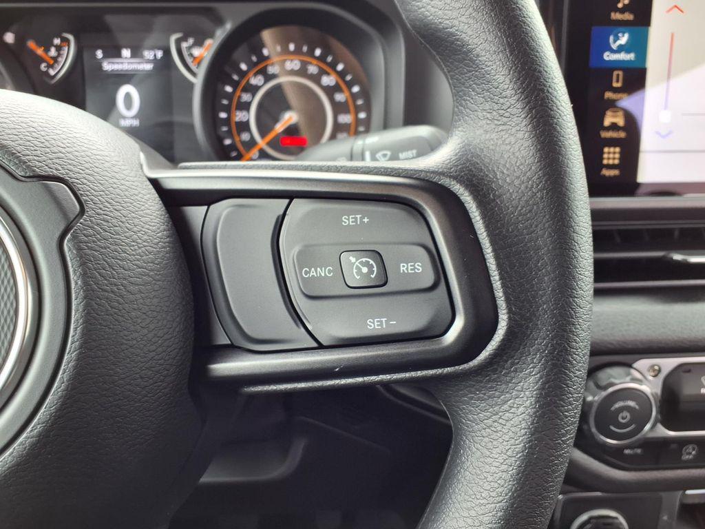 new 2026 Jeep Wrangler car, priced at $33,528