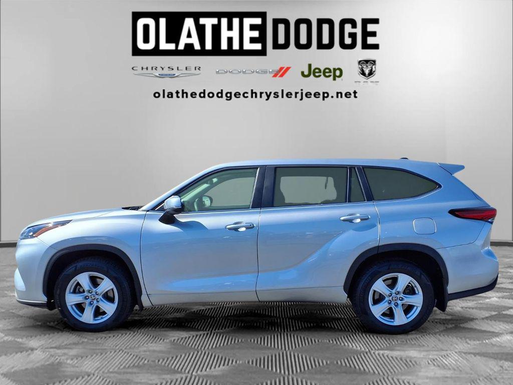 used 2023 Toyota Highlander car, priced at $29,929