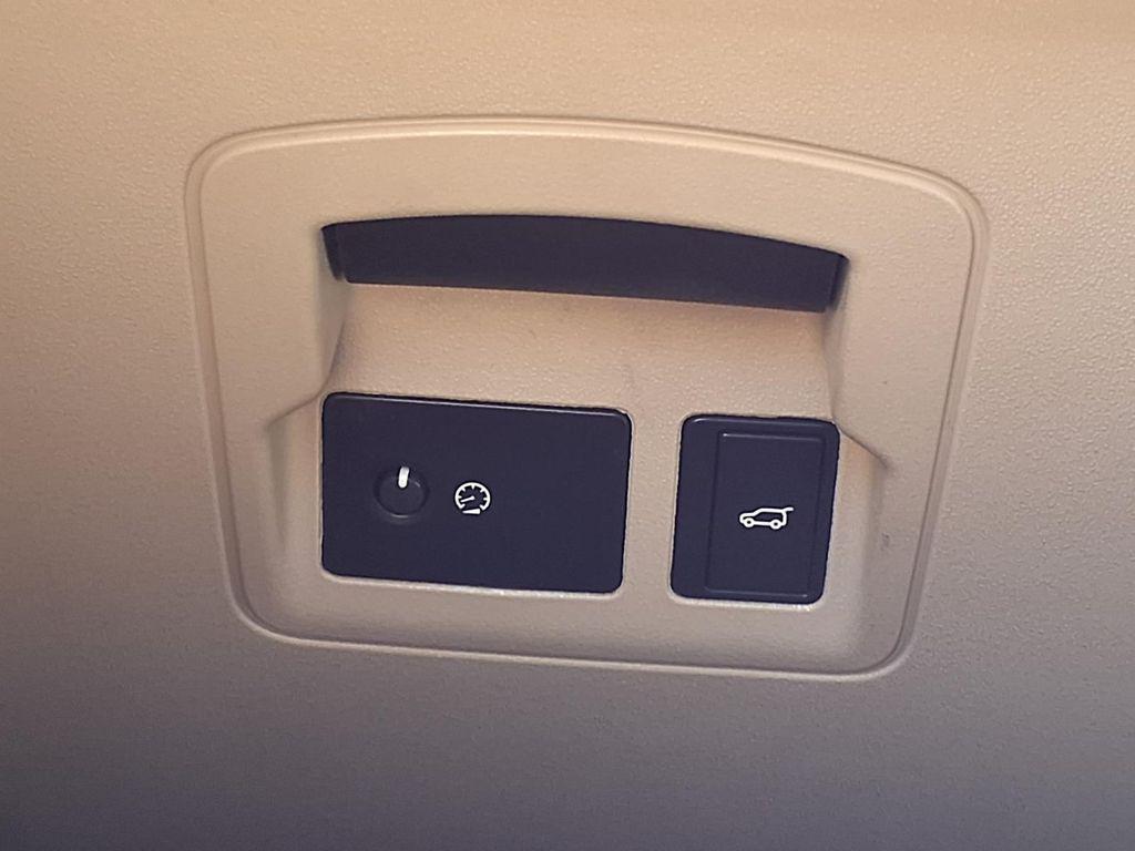 used 2021 Land Rover Range Rover Velar car, priced at $33,758