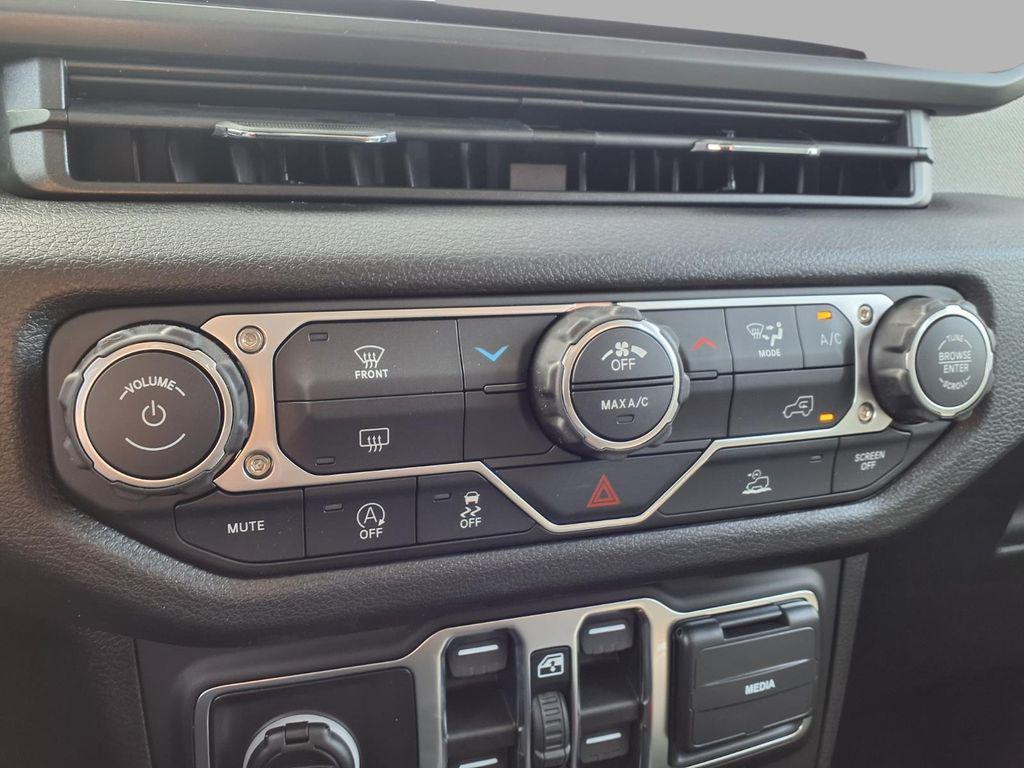 new 2026 Jeep Wrangler car, priced at $39,995