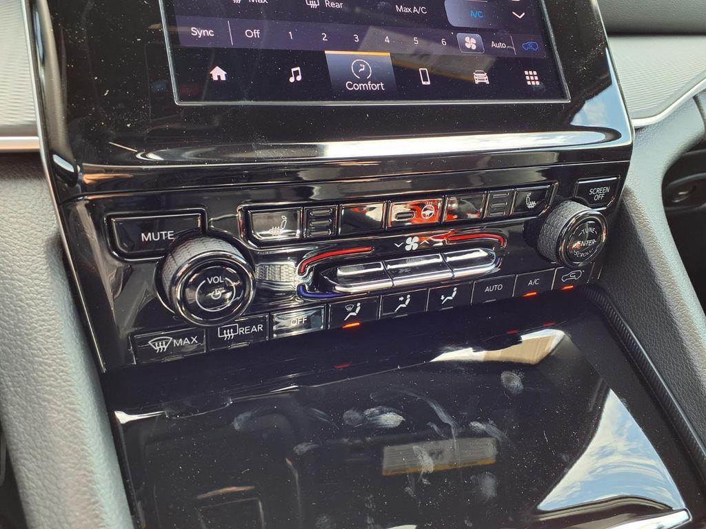 new 2026 Jeep Grand Cherokee L car, priced at $41,370