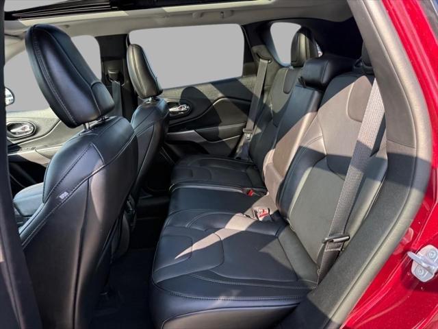 2021 Velvet Red Pearlcoat Jeep Cherokee