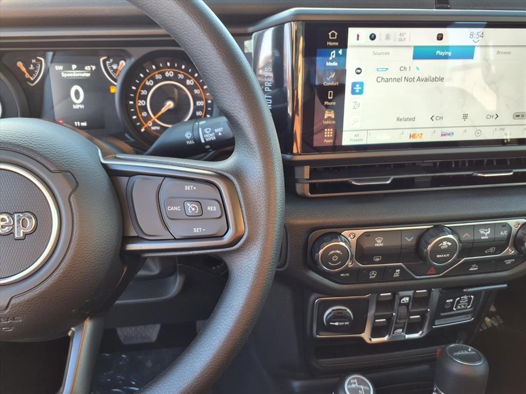 new 2026 Jeep Gladiator car, priced at $38,776