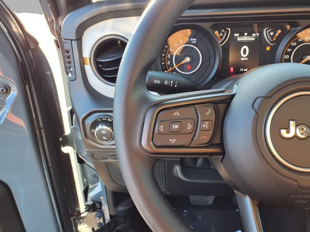 new 2026 Jeep Gladiator car, priced at $38,776
