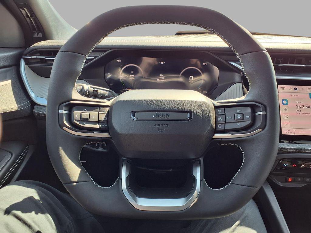 new 2026 Jeep Cherokee car, priced at $37,311