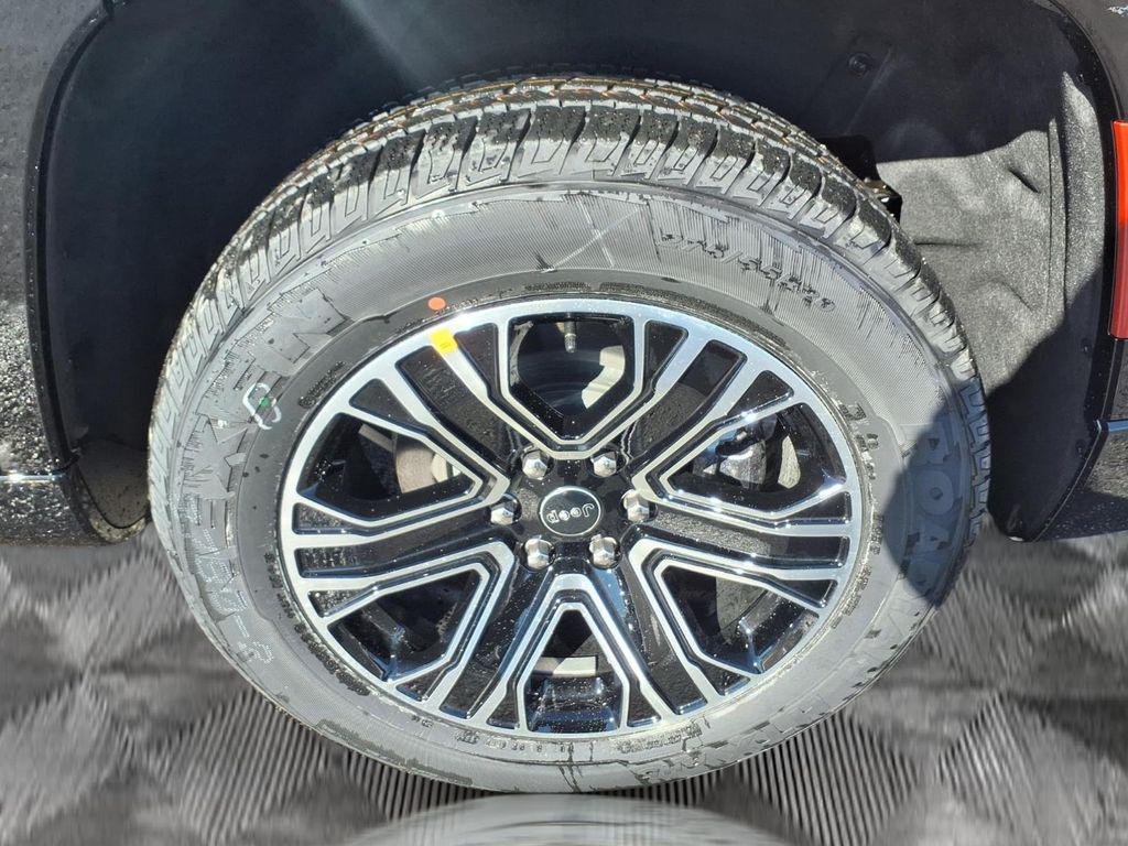 new 2026 Jeep Grand Wagoneer car, priced at $67,309