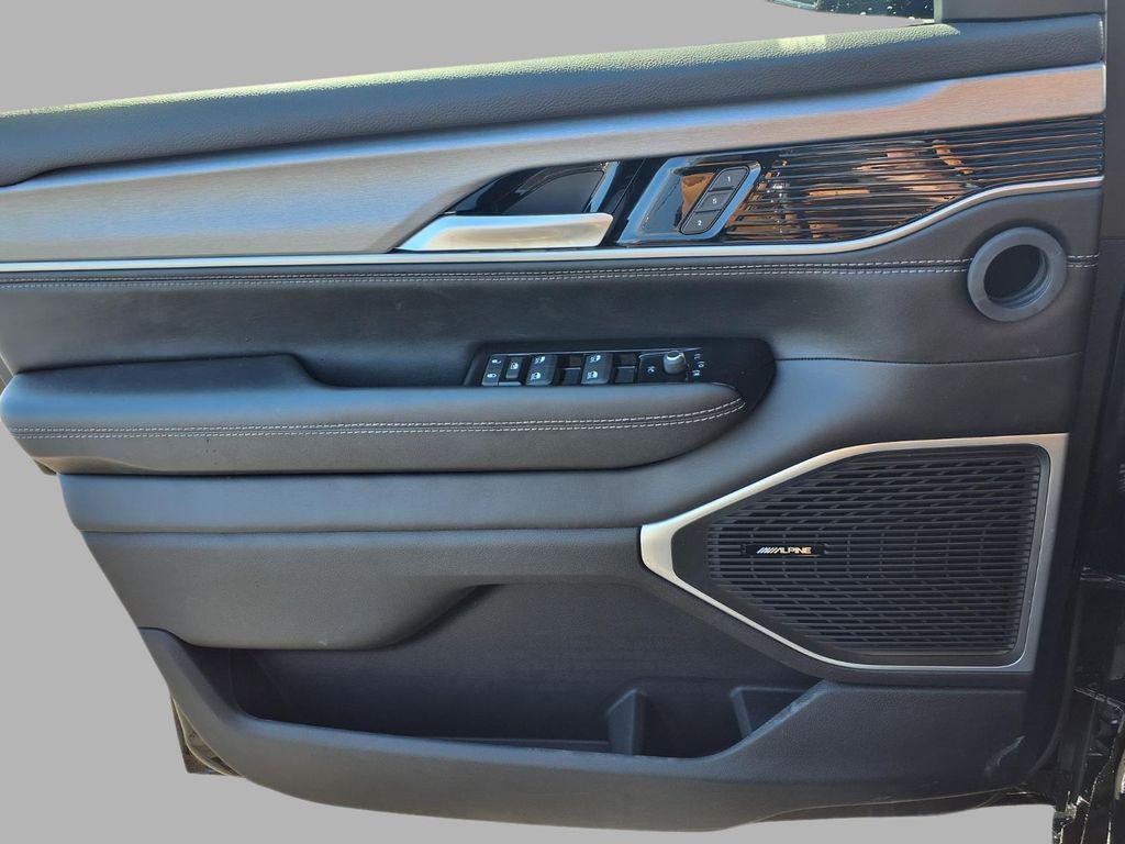 new 2026 Jeep Grand Wagoneer car, priced at $67,309