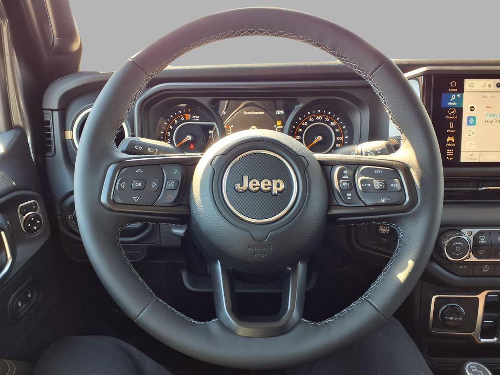 new 2026 Jeep Gladiator car, priced at $41,996