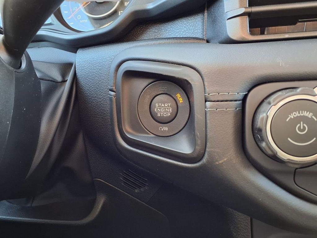 new 2026 Jeep Gladiator car, priced at $41,996