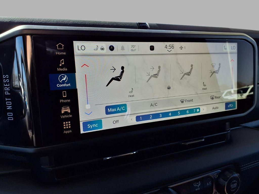 new 2026 Jeep Gladiator car, priced at $41,996