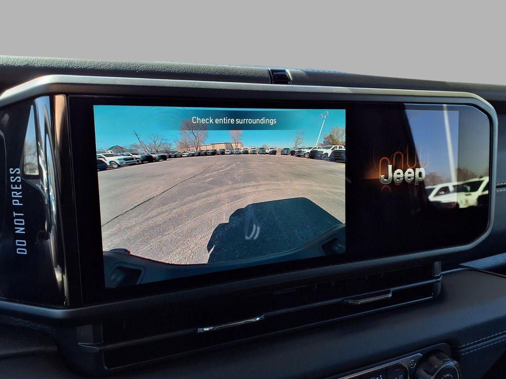 new 2026 Jeep Gladiator car, priced at $41,996