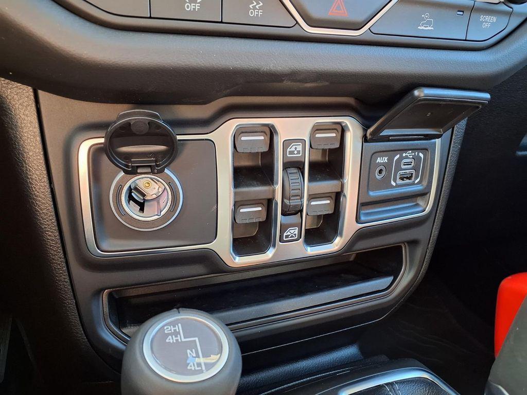 new 2026 Jeep Gladiator car, priced at $41,996