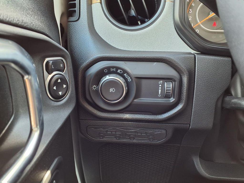 new 2026 Jeep Wrangler car, priced at $41,694