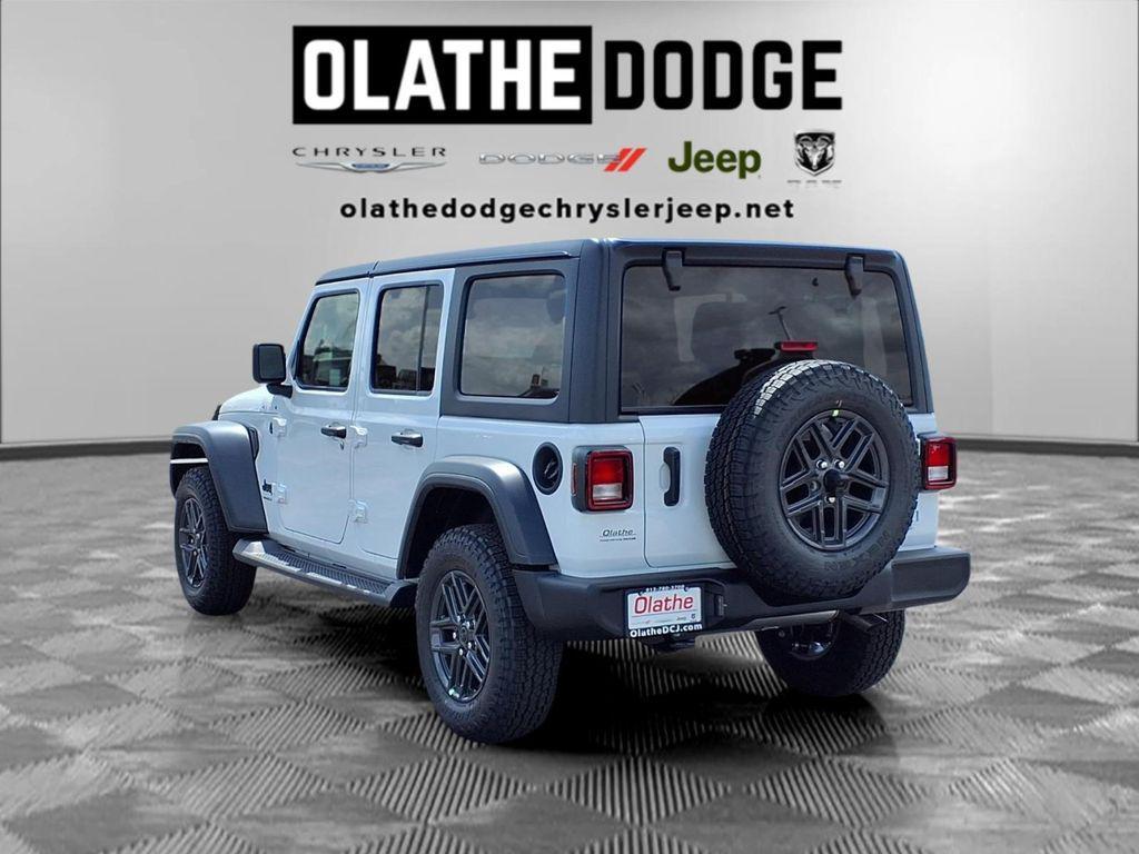 new 2026 Jeep Wrangler car, priced at $41,694